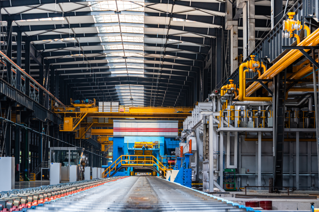 1+4热连轧生产线(热粗轧部分) 1+4热连轧生产线(热粗轧部分)